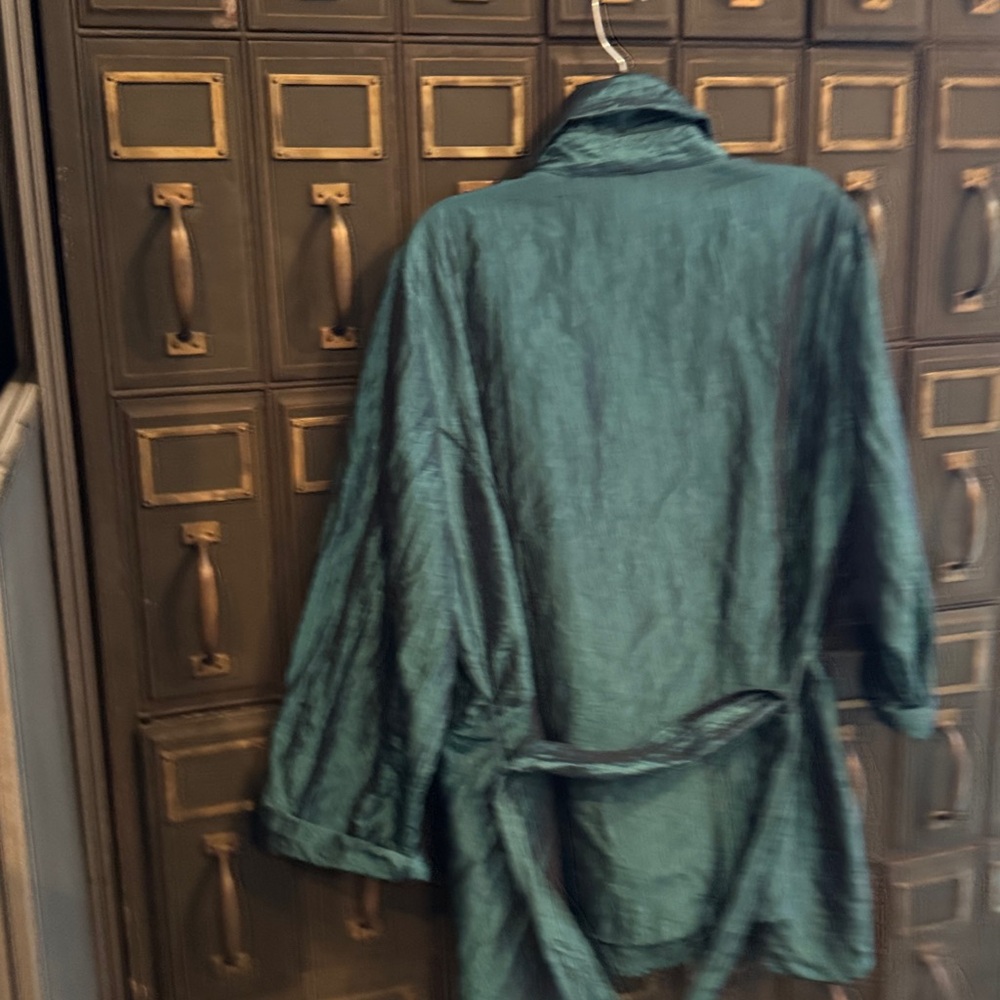 CARIBE Crushed Satin Top - Picture 6 of 6